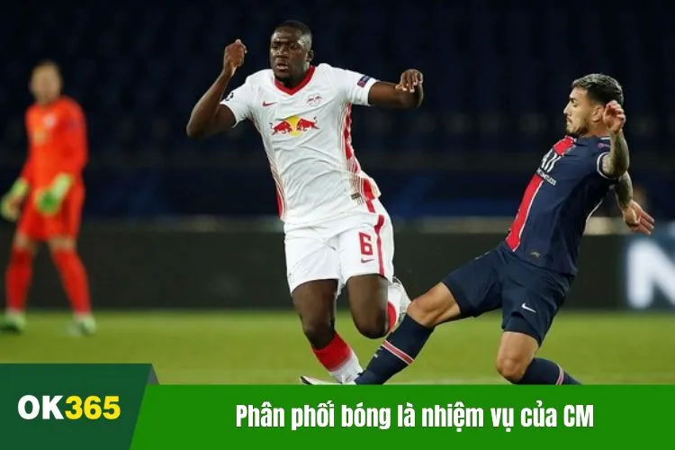Phân phối bóng là nhiệm vụ của CM